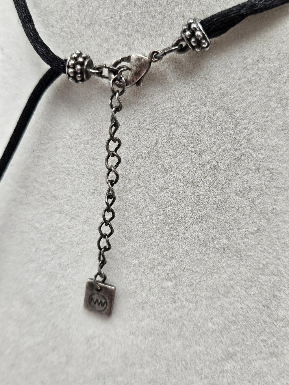 VINTAGE Nine West NW Boho Gunmetal Tone Glass Bead Cord Double Strand Necklace